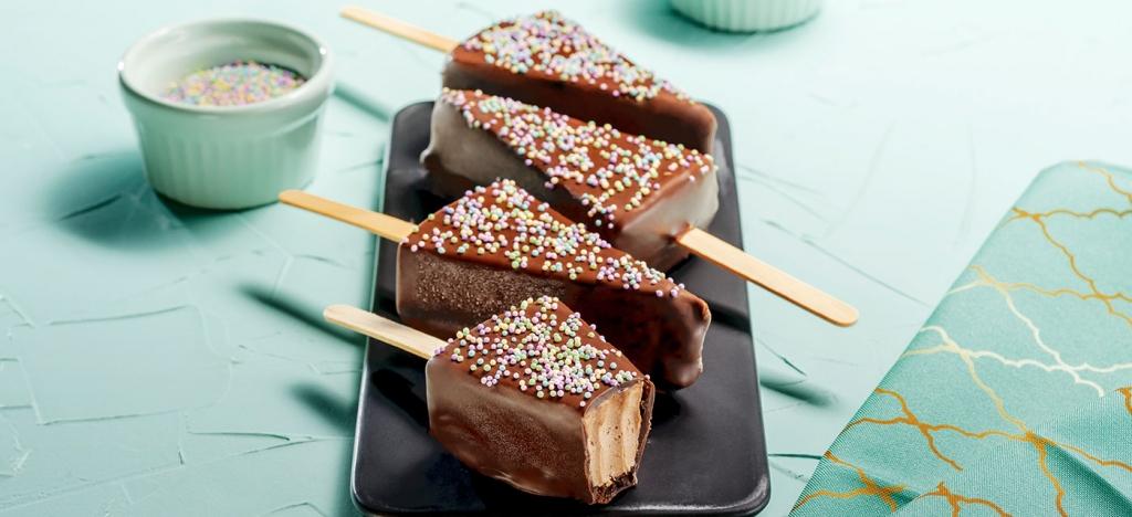 Cheesecake de Chocolate no Palito