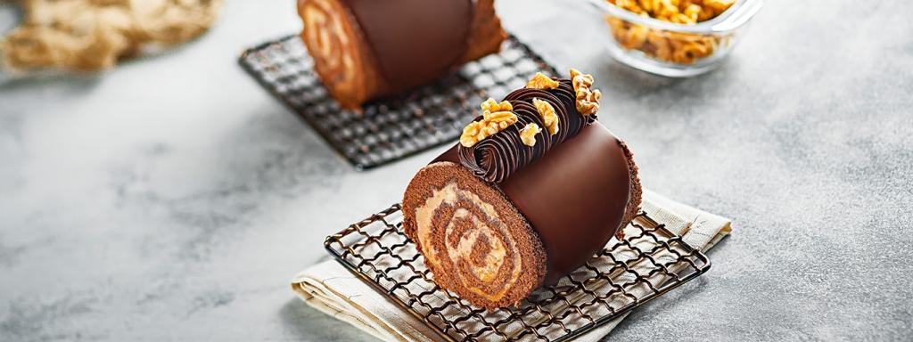 Minirrocambole de Chocolate com Nozes
