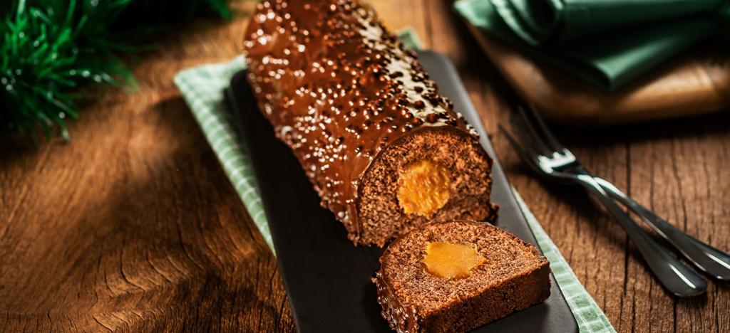 Bolo de Chocolate com Brigadeiro de Doce de Leite