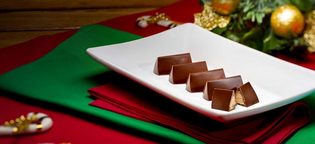 Bombom de Chocolate Branco e Castanha de Caju